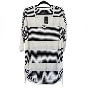 NWT Torrid 3/4 Sleeve Side Ruched Tunic Top Size 2